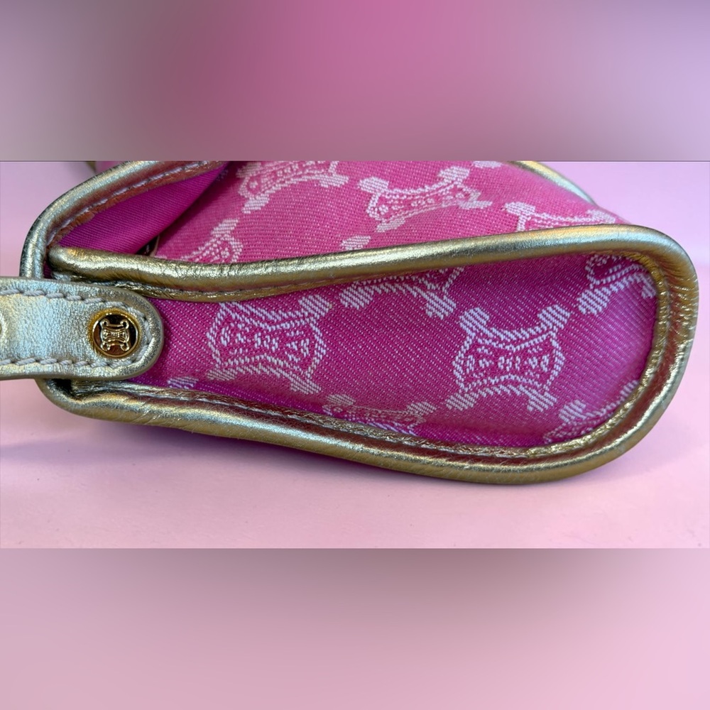 Celine Pink Triomphe Monogram Poulbot Denim Shoulder-bag w Gold Trim
EXCELLENT! - Picture 11 of 15
